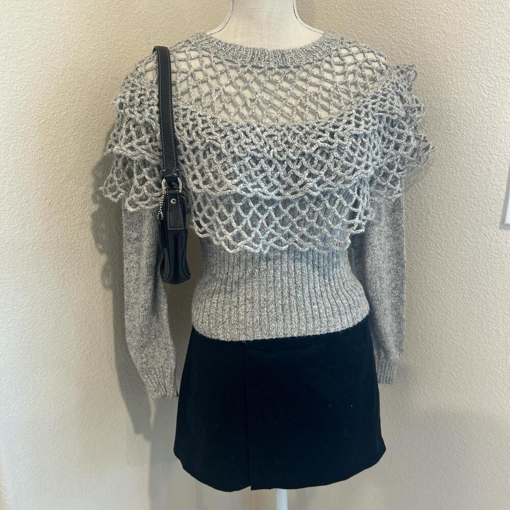 Susann D grey knit top with crochet collar. Size medium